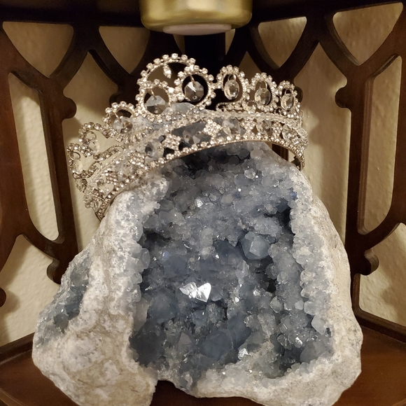 Vintage Antique Tiara Crown Headpiece - Picture 2 of 4